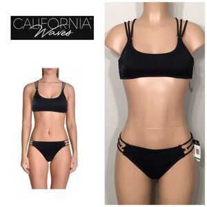 New. Black ribbed bikini. M-top/L-bottoms. NWT
